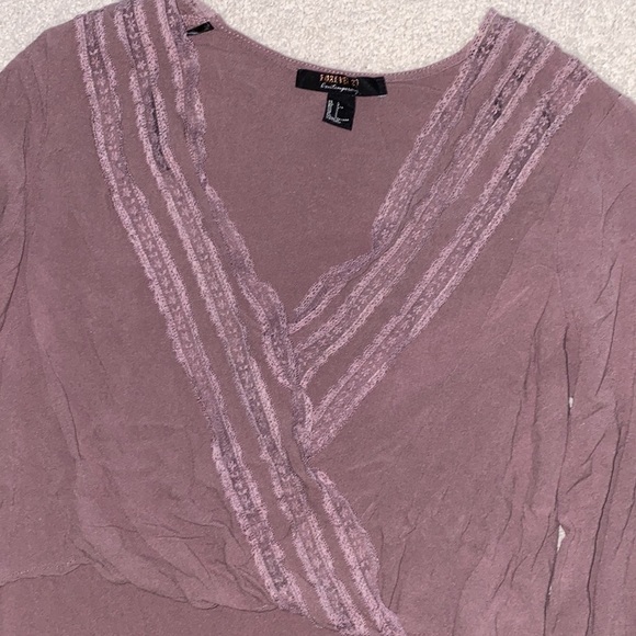 F21 Size L Mauve Wrap Lace Blouse - Picture 3 of 6